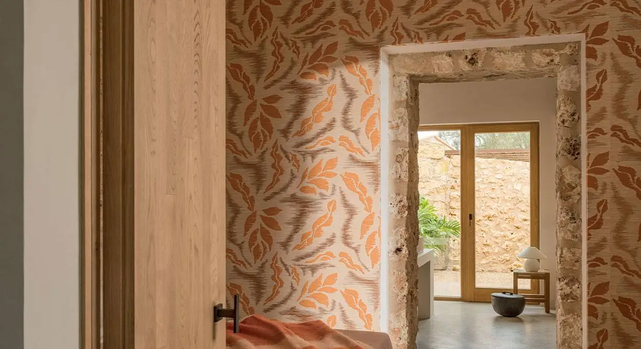 Hiawatha Wallpaper Hanger